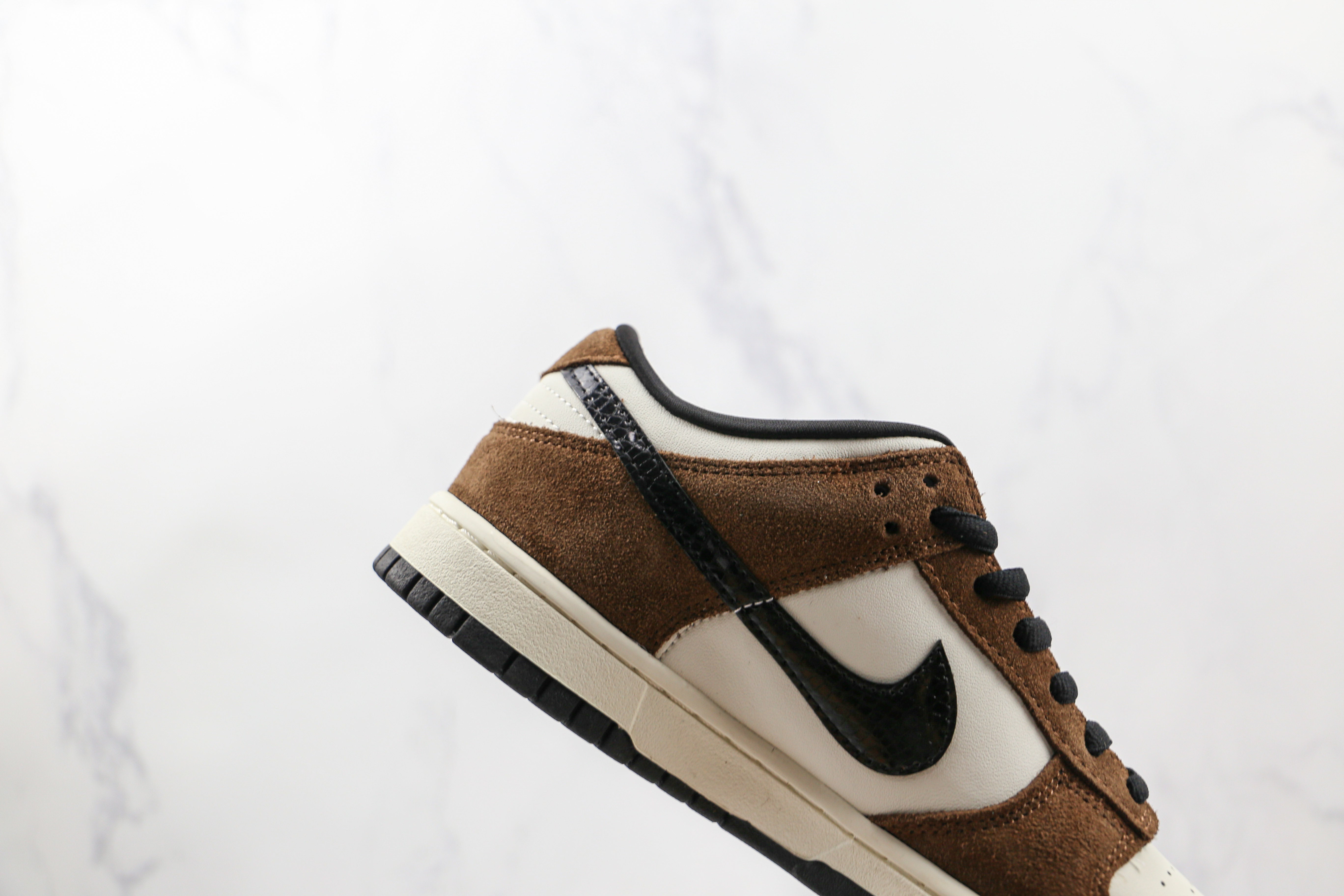 Nike SB Dunk Low White Black Trail End Brown – GLLAD CO