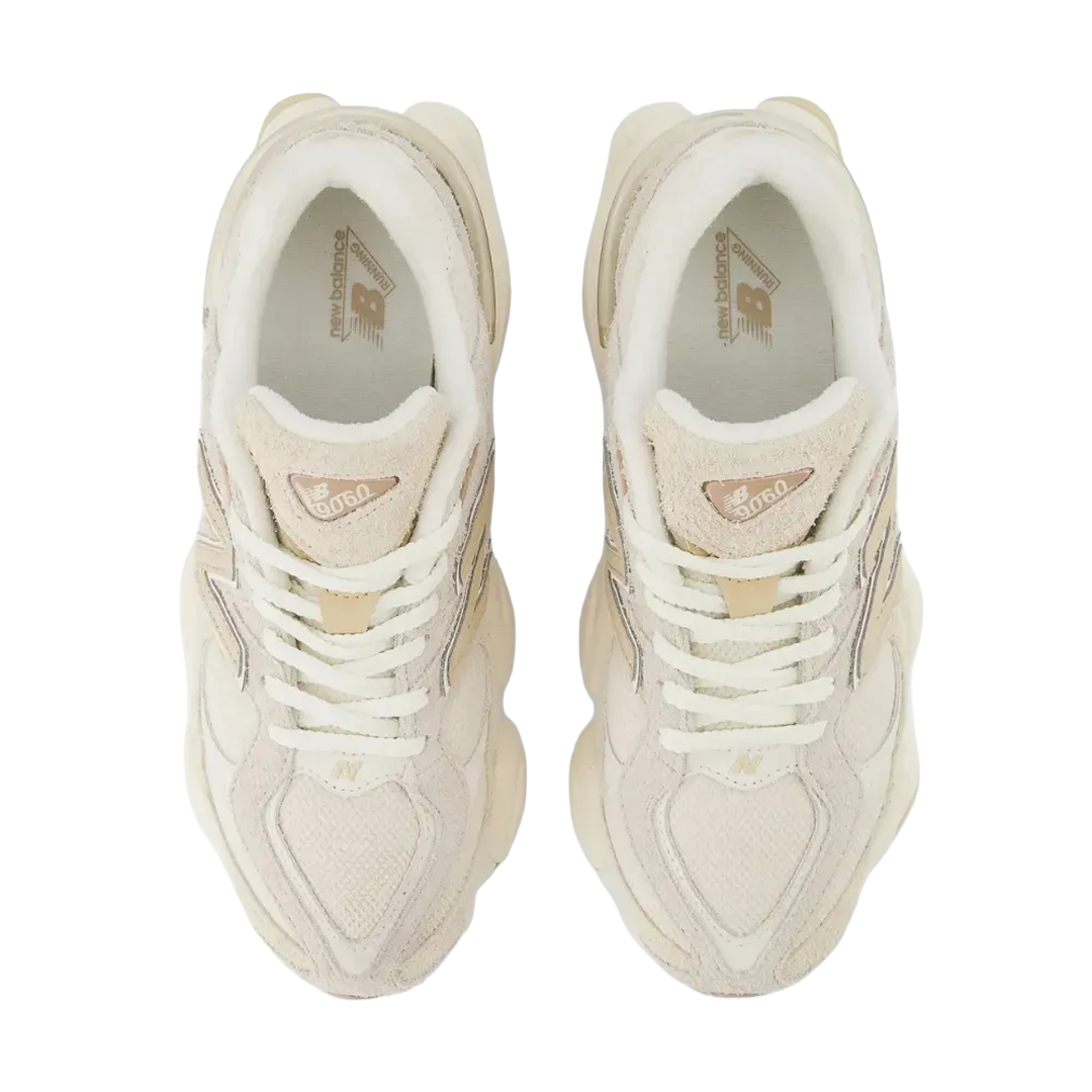 New Balance 9060 Bisque Sea Salt Bege